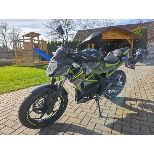 KAWASAKI Z125 PEARL STORM GRAY 2026