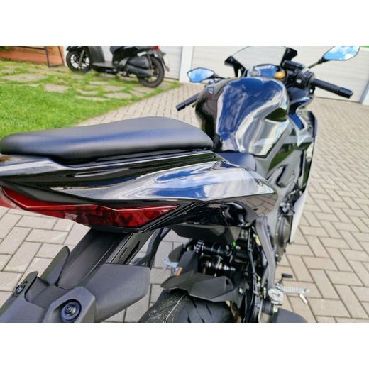 KAWASAKI NINJA ZX-4RR METALLIC MATTE GRAPHENESTEEL GRAY 2026