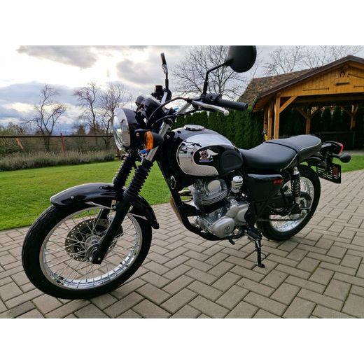 KAWASAKI MEGURO S1 EBONY 2025 POUZE 1900 KM NAJETO