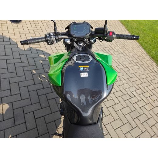 KAWASAKI Z650 S CANDY LIME GREEN 2026