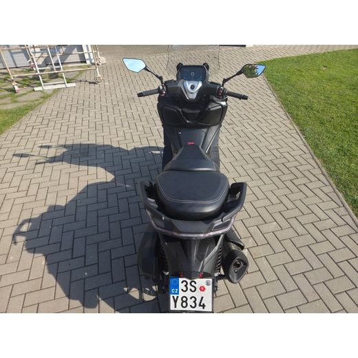 VOGE SR4 350I MAX - PŘEDVÁDĚCÍ SKÚTR