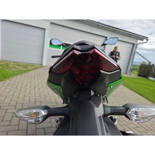 KAWASAKI Z500 CANDY LIME GREEN 2026