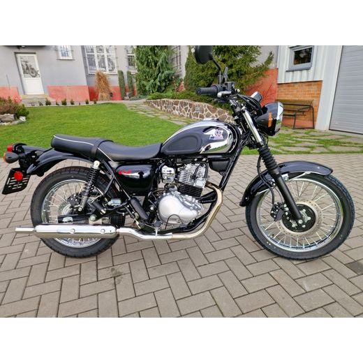 KAWASAKI MEGURO S1 EBONY 2025 POUZE 1900 KM NAJETO