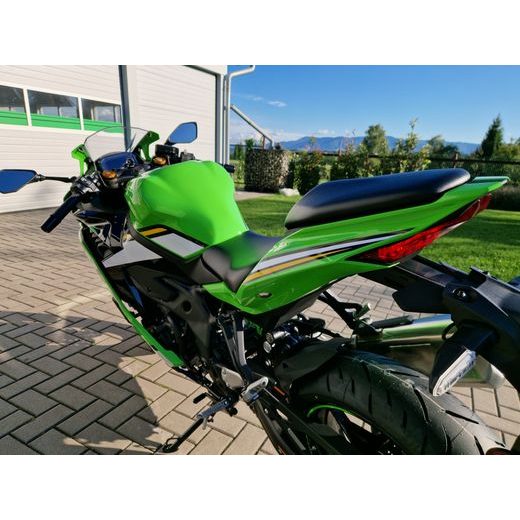 KAWASAKI NINJA ZX-4RR LIME GREEN 2025