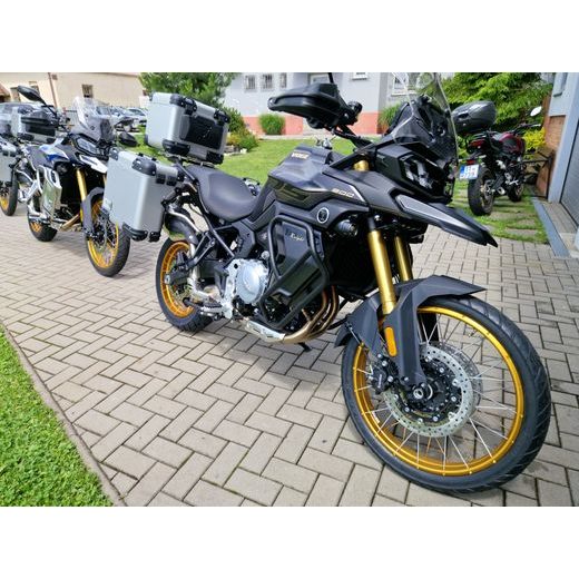VOGE 900 DSX ADVENTURE BLACK