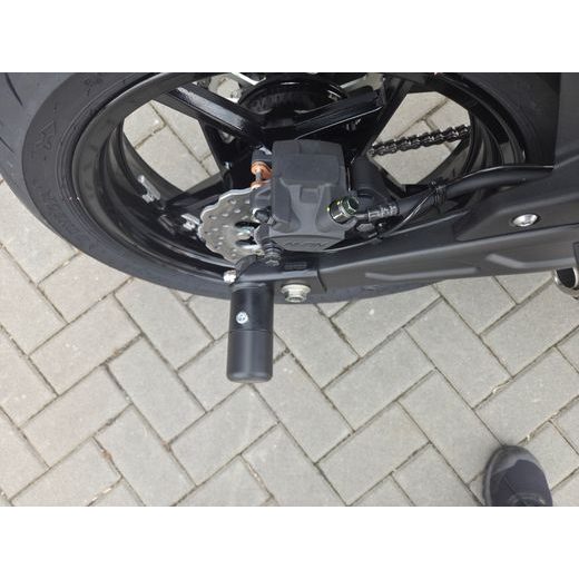 KAWASAKI Z650 WHITE 2026 AUTOŠKOLA S OCHRANNÝMI RÁMY