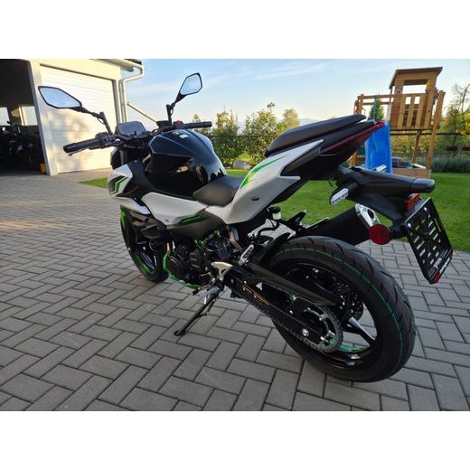 KAWASAKI Z500 SE PEARL BLIZZARD WHITE 2027