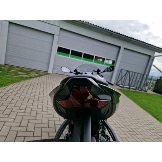 KAWASAKI NINJA ZX-6R METALLIC MATTE GRAPHENESTEEL GRAY 2026