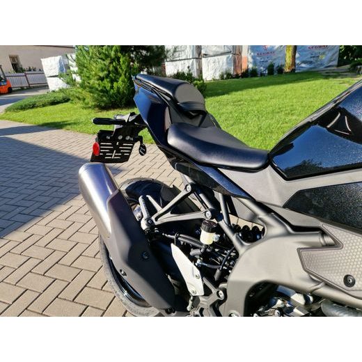 KAWASAKI NINJA ZX-4R METALLIC SPARK BLACK 2025