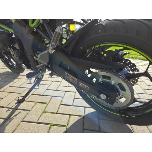 KAWASAKI Z125 PEARL STORM GRAY 2026