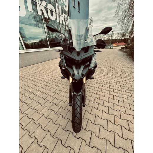 VOGE 525 DSX BLACK KNIGHT