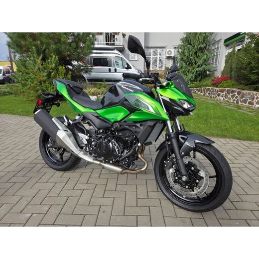 KAWASAKI Z500 CANDY LIME GREEN 2026