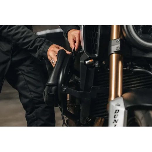 LEGEND GEAR TAŠKA LA9 BLACK. 2.5 L. SW-MOTECH