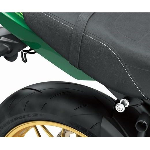 SADA HÁČKŮ A DRŽÁKŮ ZAVAZADEL PRO KAWASAKI Z650RS