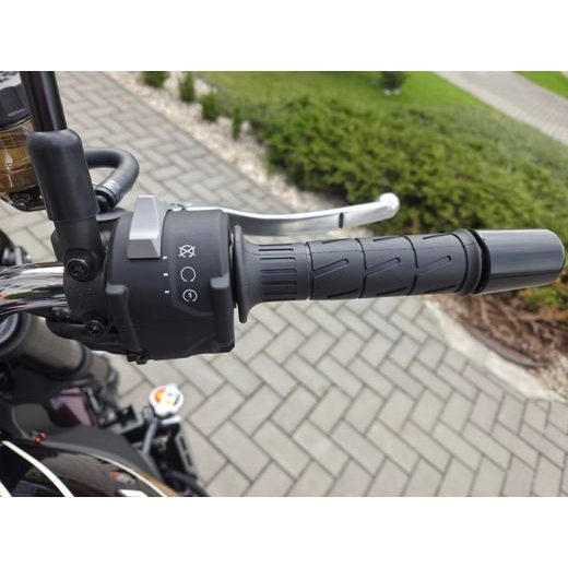 KAWASAKI Z900RS CANDY TONE RED 2026