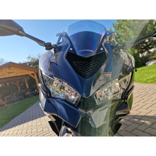 KAWASAKI NINJA ZX-4R METALLIC SPARK BLACK 2026