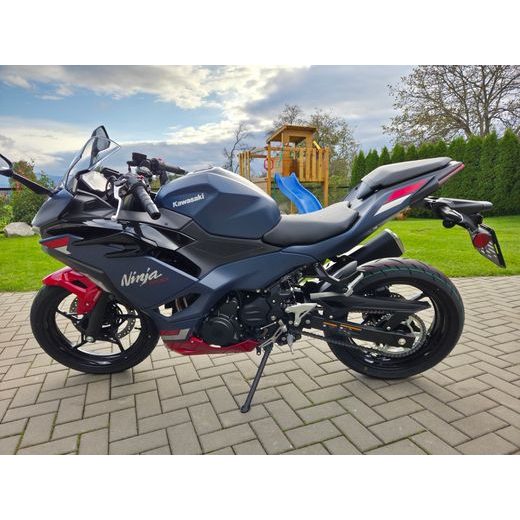 KAWASAKI NINJA 500 SE METALLIC MATTE TWILIGHT BLUE 2026