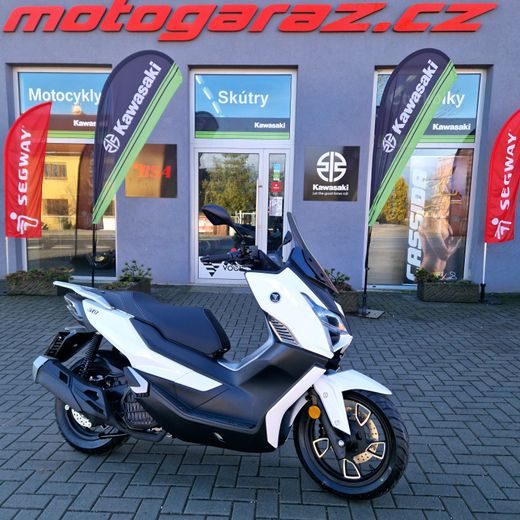 VOGE SR1 125I GT WHITE