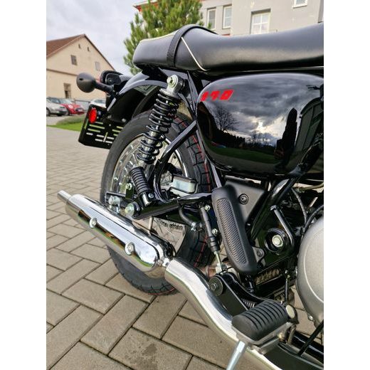 KAWASAKI MEGURO S1 EBONY 2025 POUZE 1900 KM NAJETO