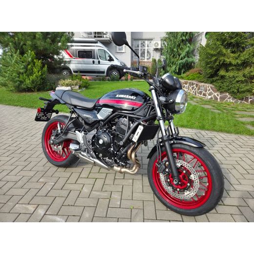 KAWASAKI Z650RS EBONY 2026