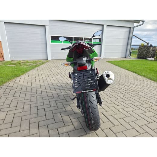 KAWASAKI Z500 CANDY LIME GREEN 2026