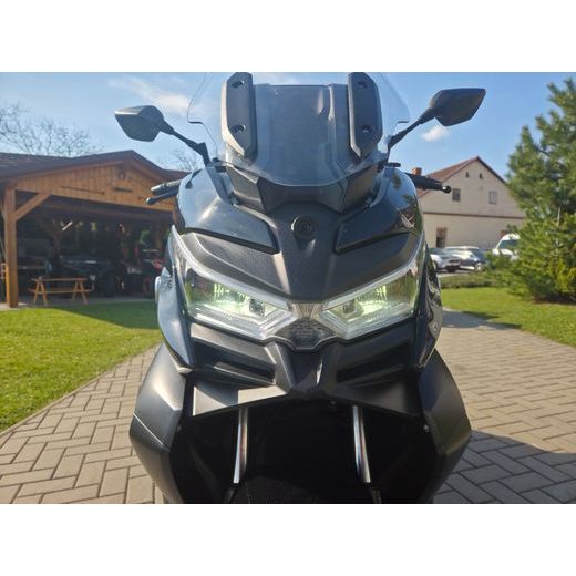 VOGE SR4 350I MAX - PŘEDVÁDĚCÍ SKÚTR