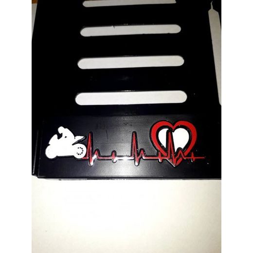 NOSIČ SPZ NA MOTORKU S 3D MOTIVEM MOTORKA JE SRDEČNÍ ZÁLEŽITOST