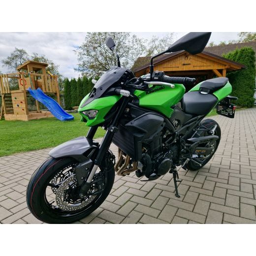 KAWASAKI Z900 CANDY LIME GREEN 2026