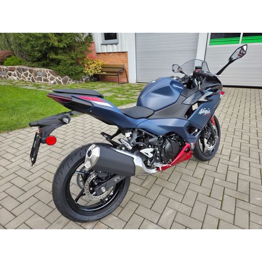 KAWASAKI NINJA 500 SE METALLIC MATTE TWILIGHT BLUE 2026