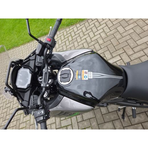 KAWASAKI VERSYS 650 METALLIC GRAPHITE GRAY 2026