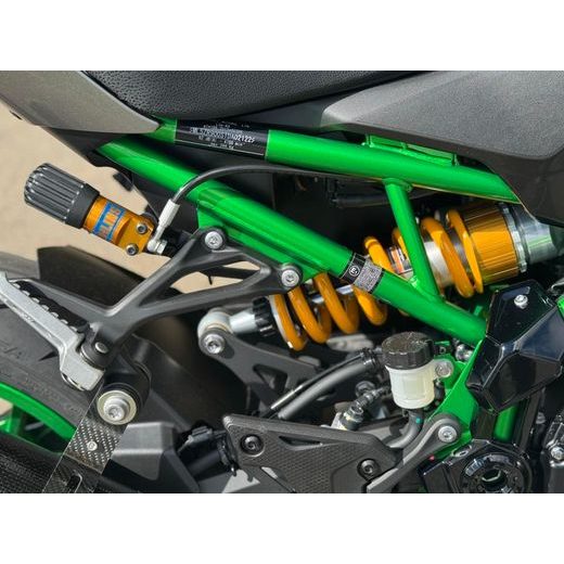 KAWASAKI Z900 SE PERFORMANCE 2025 ZAPŮJČENÍ MOTOCYKLU NA 1 DEN