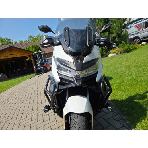 VOGE SR4 MAX 350I LUX WHITE 2025 POUZE 5 TIS. NAJETO