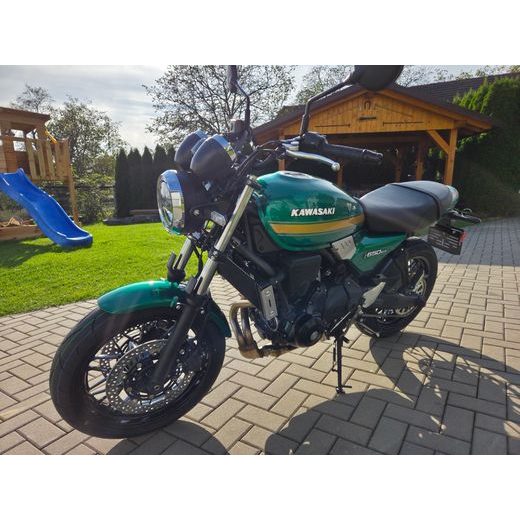 KAWASAKI Z650RS CANDY EMERALD GREEN 2026