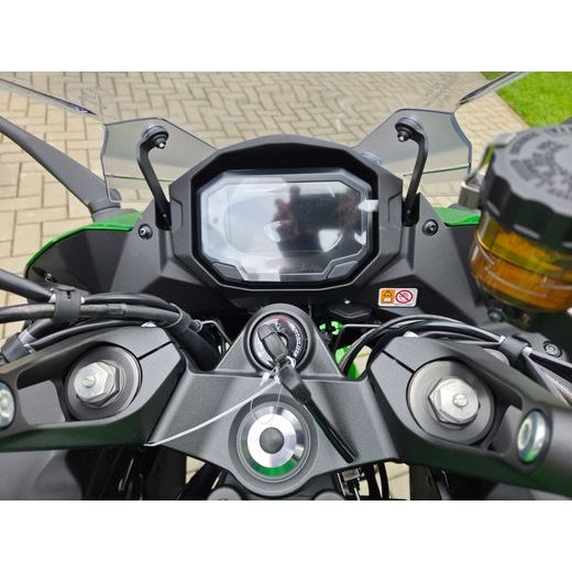 KAWASAKI NINJA 1100SX SE EMERALD BLAZED GREEN 2026 DEMO