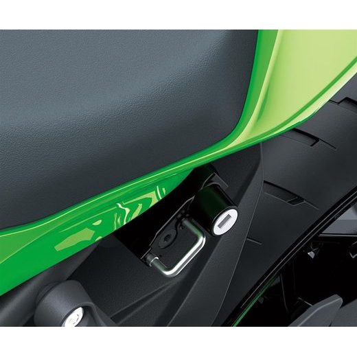 DOPLŇKOVÝ ZÁMEK HELMY PRO NINJA ZX-4R/RR