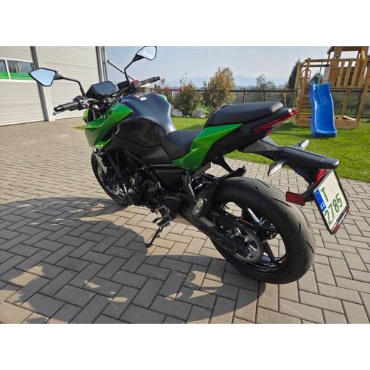 KAWASAKI Z650 S CANDY LIME GREEN 2026