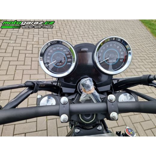 KAWASAKI Z650RS METALLIC PHANTOM SILVER 2024