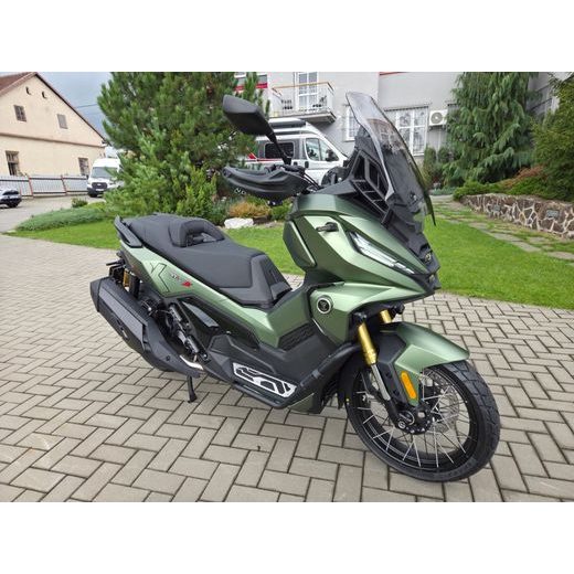 VOGE SR450X ZELENÁ