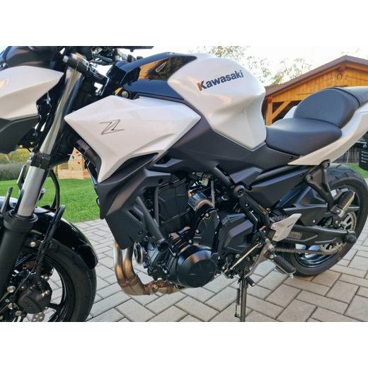 KAWASAKI Z650 PEARL BLIZZARD WHITE 2026