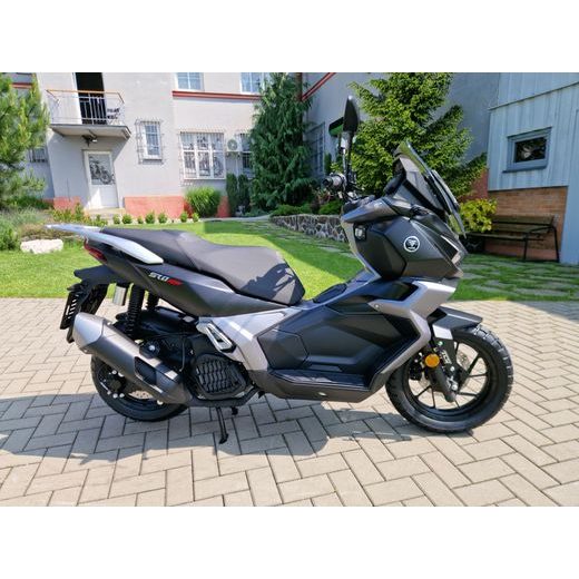 VOGE SR1 125I ADV ČERNÝ