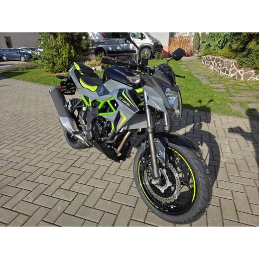 KAWASAKI Z125 PEARL STORM GRAY 2026
