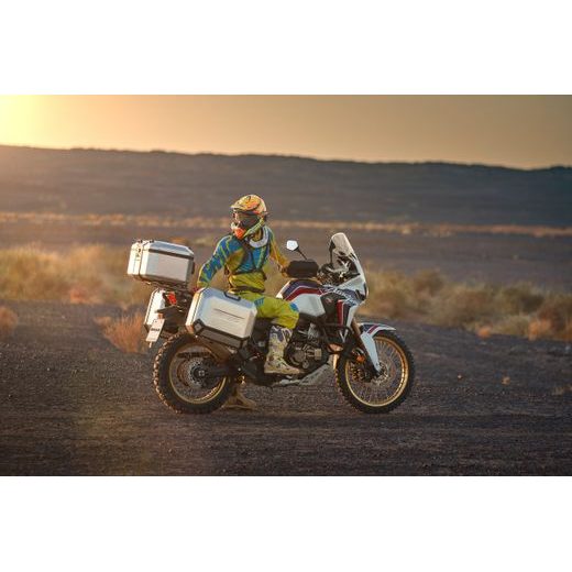 VRCHNÍ HLINÍKOVÝ KUFR NA MOTORKU SHAD TERRA TR48 D0TR48100