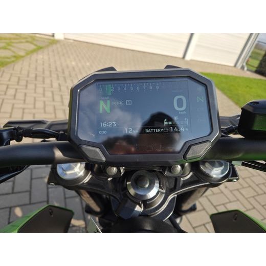 KAWASAKI Z650 S CANDY LIME GREEN 2026