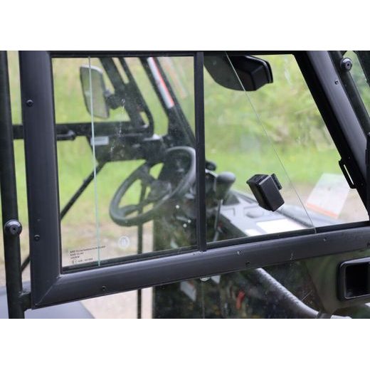 KABINA BEZ STŘECHY VČETNĚ TOPENÍ PRO LINHAI UTV 550 T-BOSS EPS (MOŽNÉ POUŽÍT ORIGINÁL STŘECHU)