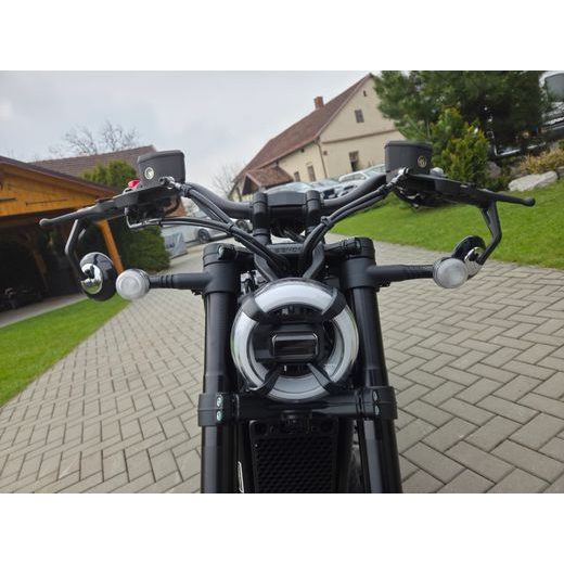 BENDA CHINCHILLA 350 CVT NEO ČERNÁ POUZE 400 KM NAJETO