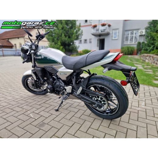 KAWASAKI Z650RS METALLIC PHANTOM SILVER 2024