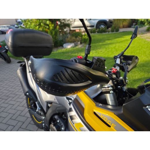 VOGE 300 RALLY MODEL 2023 POUZE 4900 KM NAJETO