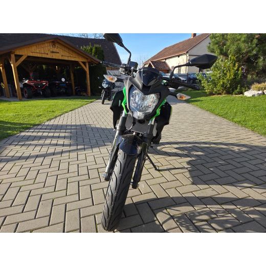 KAWASAKI Z125 CANDY LIME GREEN 2026