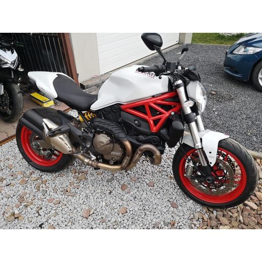 DUCATI MONSTER 821 MODEL 2015