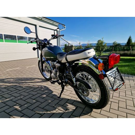 KAWASAKI W230 METALLIC MATTE DARK GREEN 2026